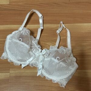 Elegant White Lace Bra